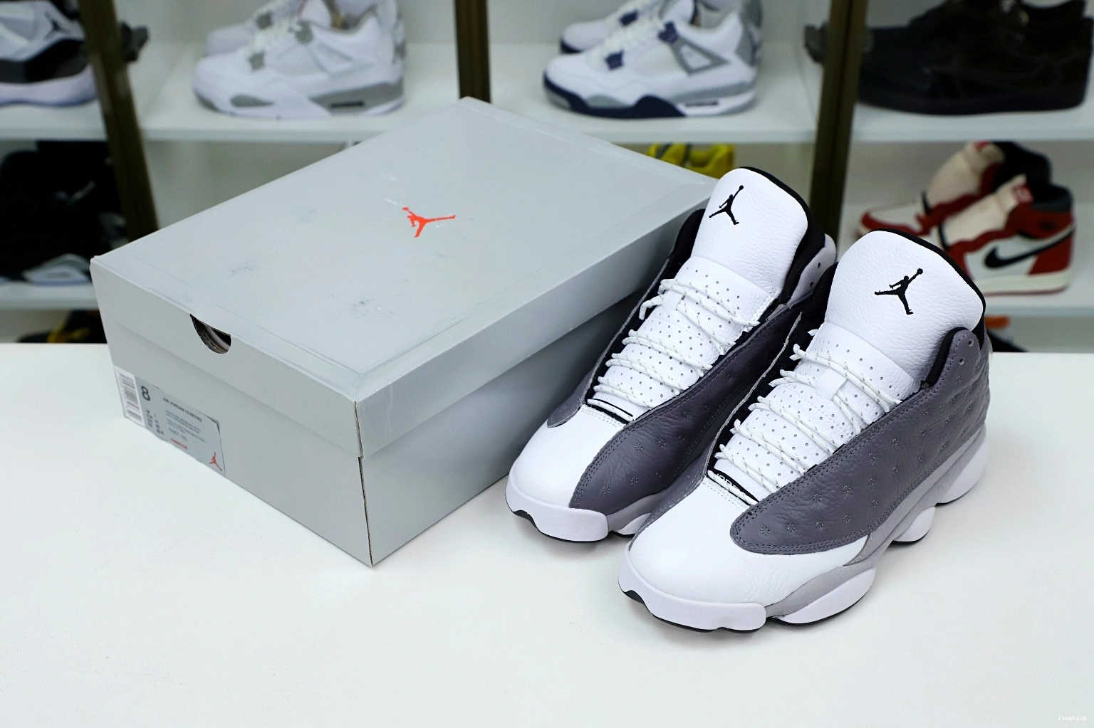 'ATMOSPHERE 13 AIR GREY' RETRO JORDAN -414571-016 1227